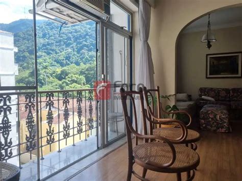 Apartamento Na Rua General Tasso Fragoso Lagoa Em Rio De Janeiro Por