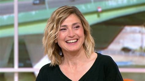 L invitée du jour Julie Gayet YouTube