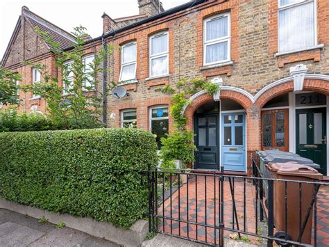 2 Bed Flat For Sale In Brettenham Road London E17 Zoopla