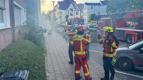 Brand in Dürener Wohnhaus Feuerwehr rettet mehrere Bewohner