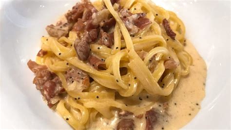 Fettuccine Alla Papalina La Ricetta Del Piatto Sfizioso Della