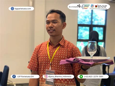 Pernah Jadi Waiter Ini Dia Rahasia Dibalik Senyum Mereka