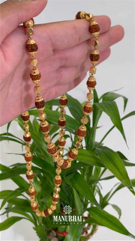 Mala tibétain en graines de Rudraksha de 108 perles Braccialetti