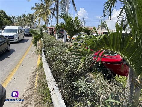 Volcadura En La Medina Ascencio Reporte Diario Vallarta