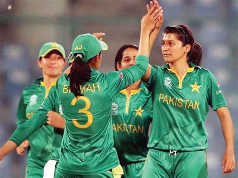 Womens World T20 Pakistan Trounce BD By Nine Wickets