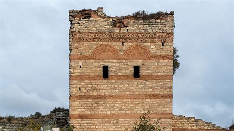 Walls of Constantinople: a vast open-air monument of history