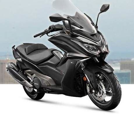 Kymco AK 550