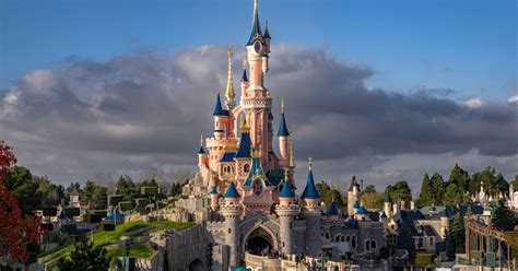 Inside the Disneyland Paris castle from its hidden details to a ...