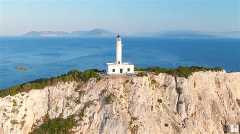 The Impressive Lighthouse Of Lefkatas Dnk Estate Lefkada Real