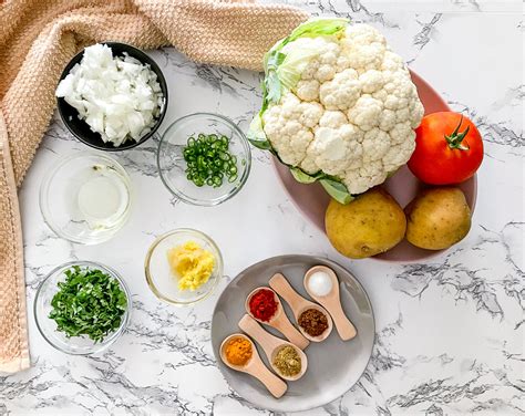 Aloo Gobi Pakistani Cauliflower And Potato Curry