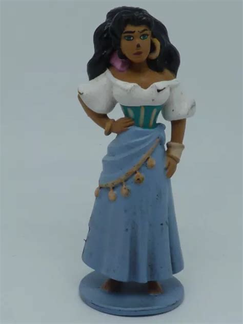 FIGURINE ANCIENNE PVC Plastique Disney Esmeralda Pub Le Bossu De Notre