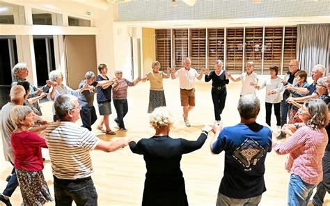 À Plouézec des initiations gratuites aux danses bretonnes Le Télégramme