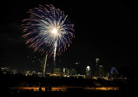 Fireworks – Collective Vision | Photoblog for the Austin American-Statesman