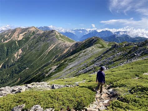 黒部五郎〜三俣蓮華〜双六〜鷲羽〜水晶〜赤牛🐂⛺️ →高天原♨️折立からぐるっと チカコkumacさんの水晶岳・薬師岳・黒部五郎岳の活動