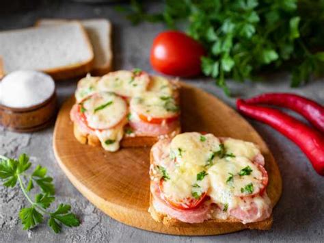 Горячие бутерброды в аэрогриле — рецепт с фото пошагово