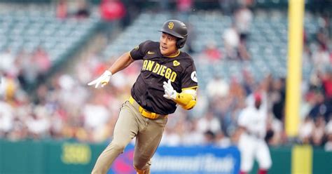 Ha Seong Kim Of San Diego Padres Hits Double In Fifth Consecutive Sport