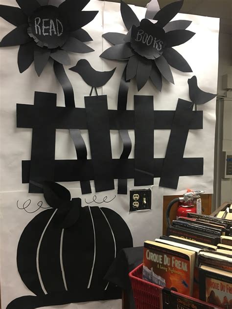 Library Displays Fall Into A Good Book