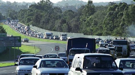 Gold Coast Crash Ormeau Road Clear After Multi Vechicle Crash Gold