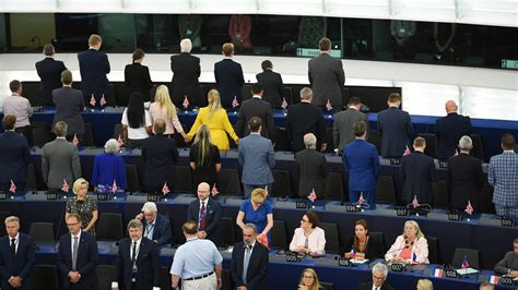 Pro Brexit Meps Turn Their Backs On European Anthem