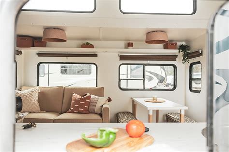 Dreamy Toyhauler Renovation From Thelincolntribe Mountain Modern Life