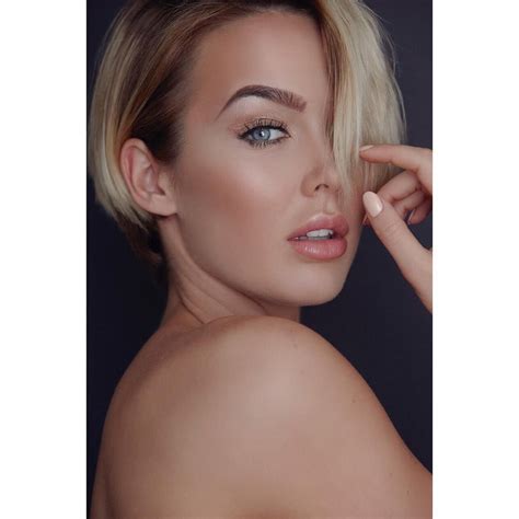 Wednesday S P M Hot Clicks Rosie Robinson Tom Brady Is A Lunatic Rosie Lady Robinson