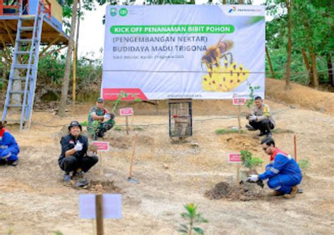 Kolaborasi Pertagas Dan LAZNAS IZI RIAU Tanam 1 350 Bibit Pohon Bunga