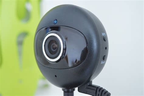 Top 10 Webcams With Microphone - TechnoQia