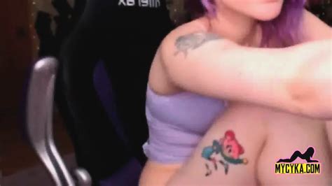 Cute Babe Webcam Action Continue On MyCyka