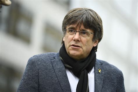 Puigdemont En Libertad Sin Fianza Tras Entregarse A Las Autoridades Belgas