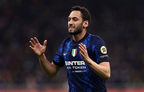 Inter Ansia Per L Infortunio Di Calhanoglu A Rischio Per La