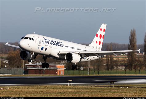 OO SNH Brussels Airlines Airbus A320 214 Photo By Kees Marijs ID