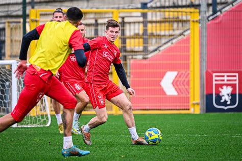 Qui Pegli Secondo Allenamento Per Il Genoa Pagina Di