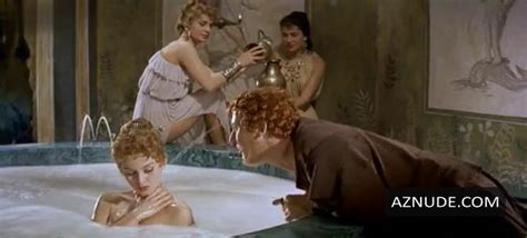MIO FIGLIO NERONE NUDE SCENES AZNude