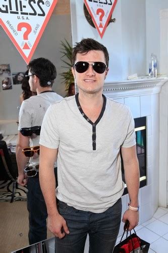 Josh Josh Hutcherson Photo 31047622 Fanpop