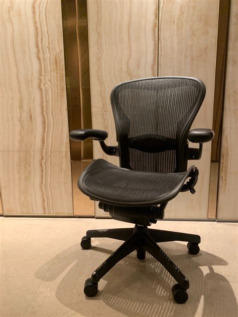 Herman Miller Aeron Office Chair With Lumbar Support 傢俬＆家居 傢俬 椅子