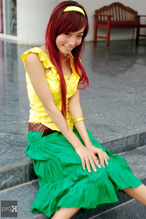 Nhan sắc đen nhẻm thô kệch của hot girl đình đám Việt Nam