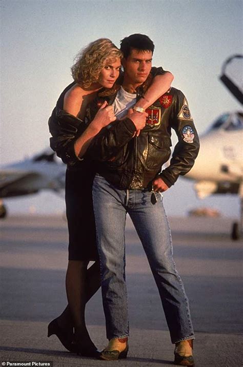 Kelly Mcgillis Says She Is Too Old And Fat For Top Gun Sequel With Tom Cruise Daily Mail Online