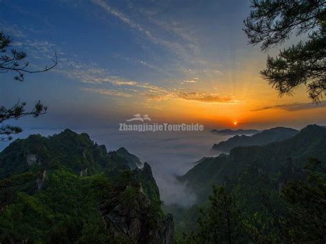 Sunrise Zhangjiajie