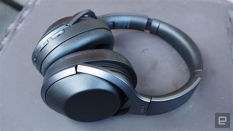 Sony's new noise-cancelling headphones block out the world