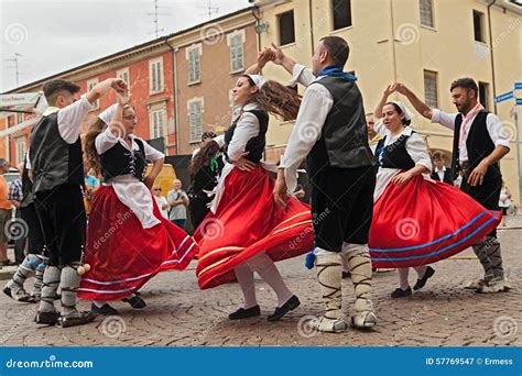 Folk Dance Ensemble From Calabria Italy Editorial Photography Image