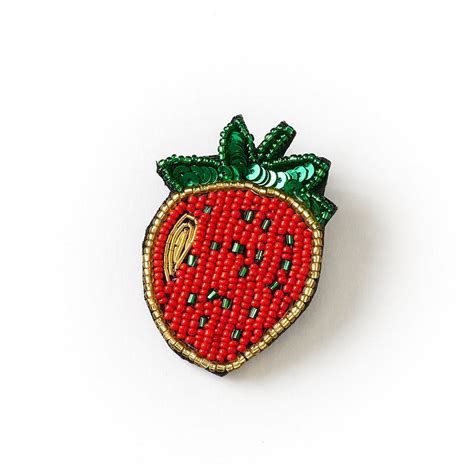 beaded bala mani strawberry broochpin chrysler museum  art