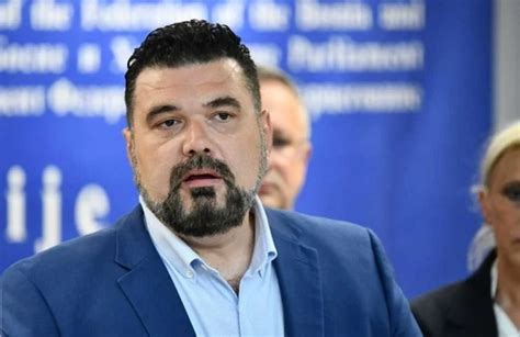 Mešalić Lideri Trojke se opet poklonili Dodiku Crna hronika BiH