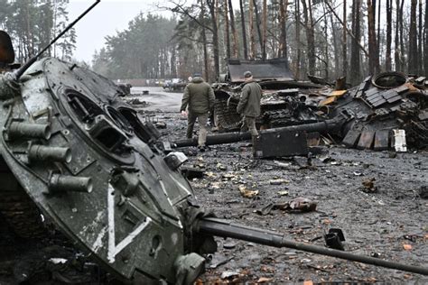 Guerre En Ukraine L Arm E Russe Accus E D Un Massacre Boutcha Au