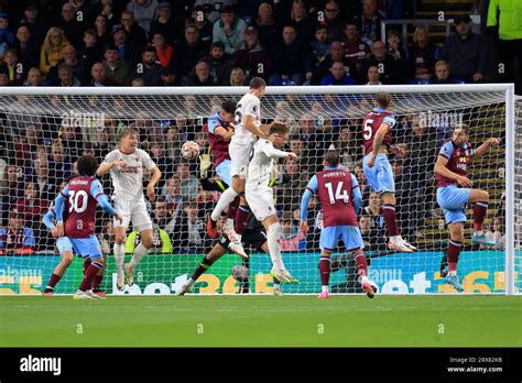 Jonny Evans 35 Of Manchester United Scores But It Is Ruled Out By VAR