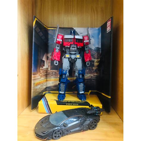 Genuine Model Has Bro And Takara Tomy Studio Series 93 Autobot Hot Rod The Last Knight Ver
