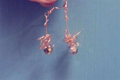 sassafras: wire earrings :: diy :: jewelry