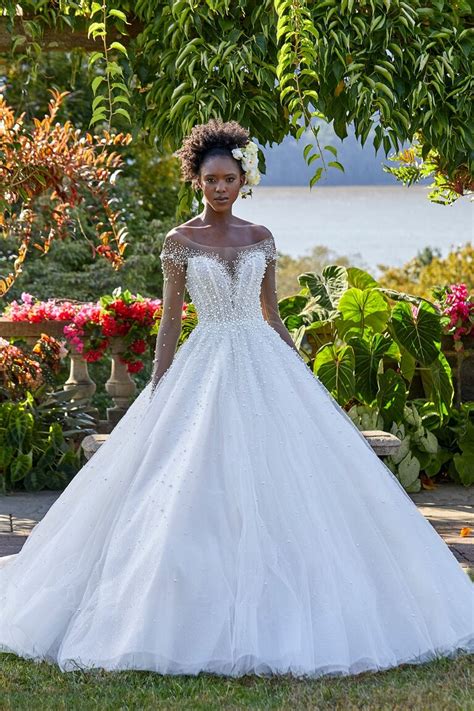 23 Stylish Wedding Dresses With Pearls To Fall In Love With