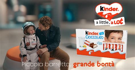 Campagna Kinder Cioccolato Astro Girl Inside Marketing