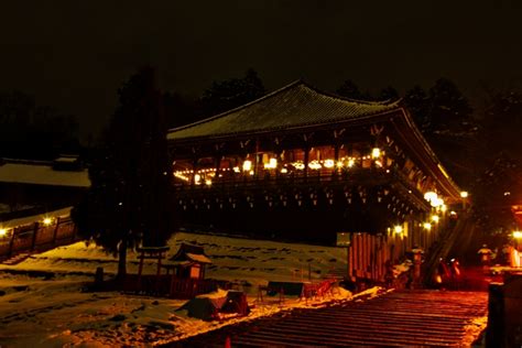 奈良 東大寺の大仏と無病息災の火の粉舞う二月堂のお水取り－ルアンマガジン