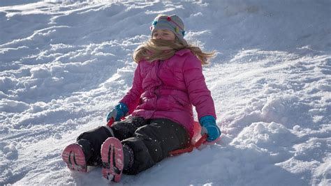 Images Gratuites la personne Montagne neige hiver fille Météo